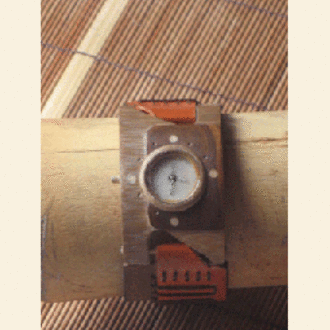 Reloj Artesanal Ek-S. Asimétrico.